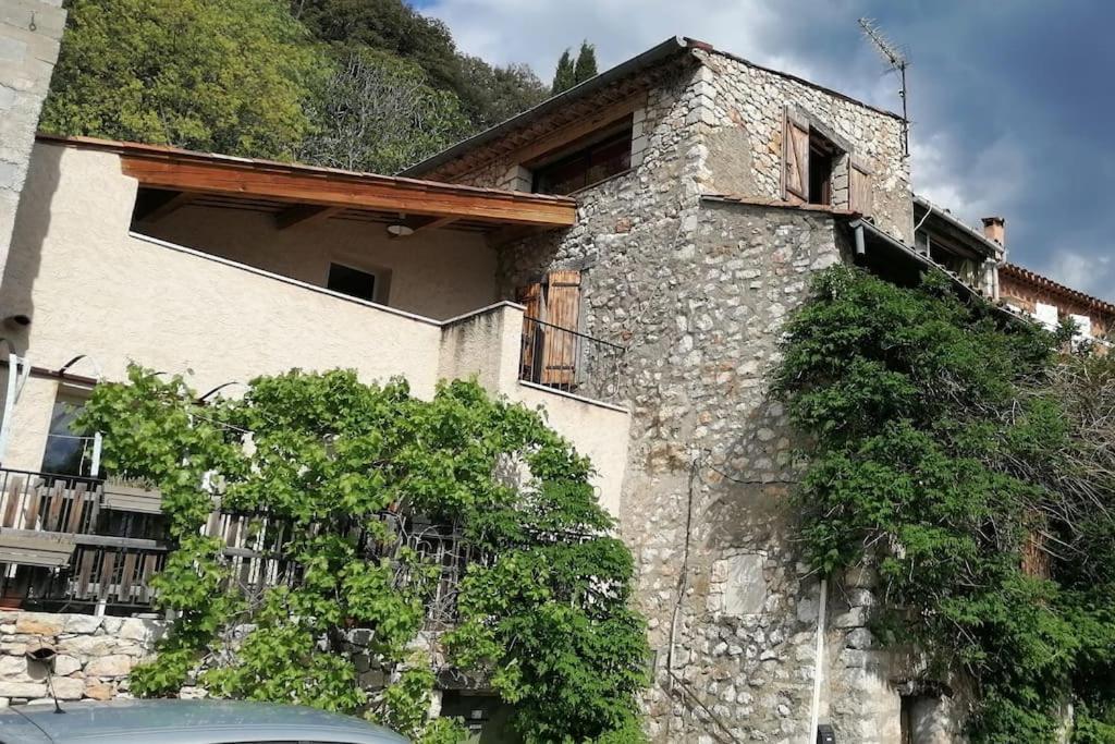 La Maison De La Vigne Bauduen Exterior photo